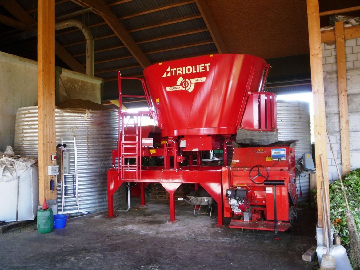 Explore-this-stationary-TMR-mixer-is-supreme-good-agricultural-machinery